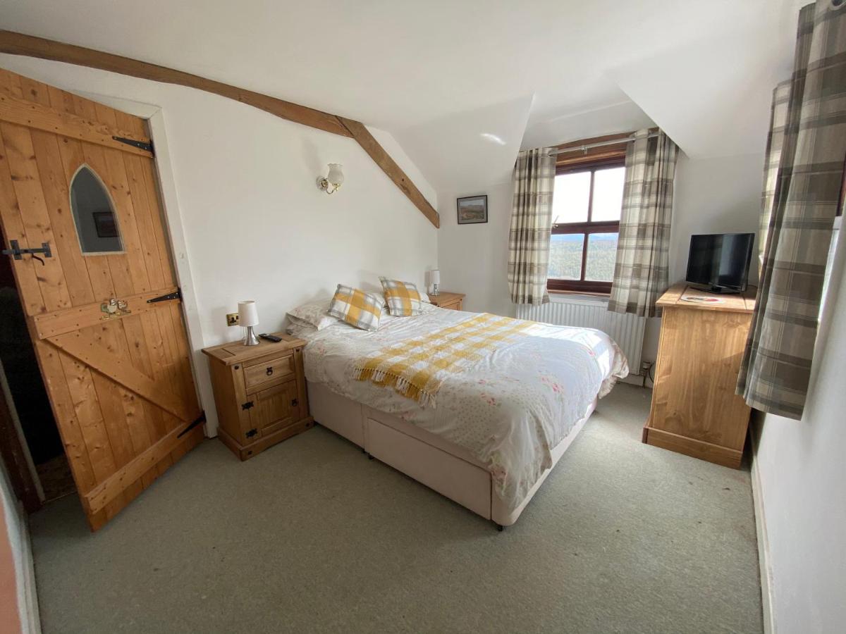 Beautiful Secluded Farmhouse With Hot Tub Villa Barmouth Buitenkant foto