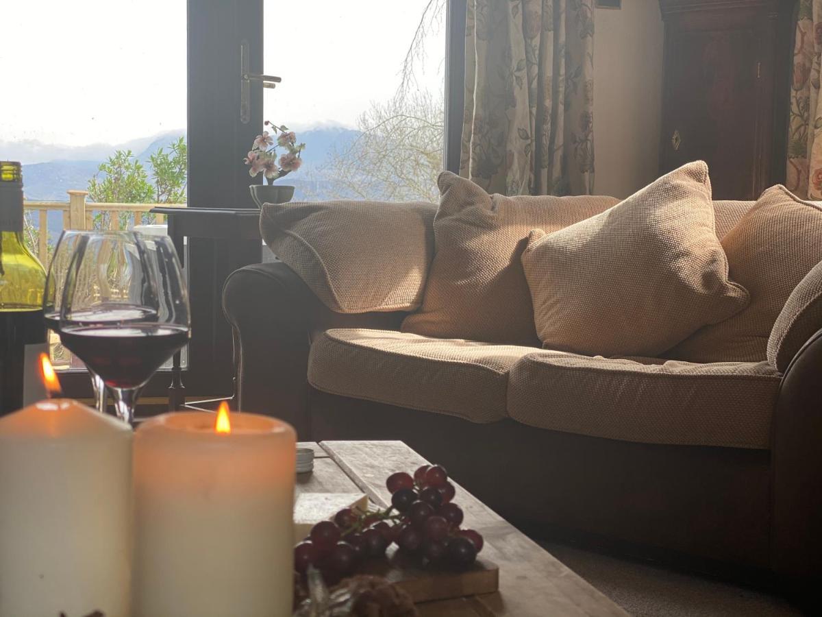 Beautiful Secluded Farmhouse With Hot Tub Villa Barmouth Buitenkant foto