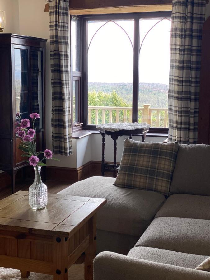 Beautiful Secluded Farmhouse With Hot Tub Villa Barmouth Buitenkant foto