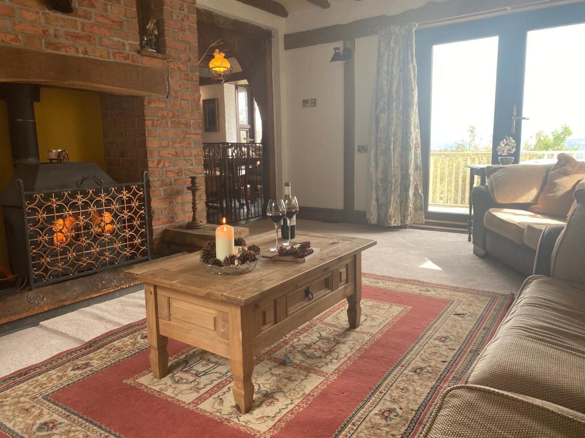 Beautiful Secluded Farmhouse With Hot Tub Villa Barmouth Buitenkant foto